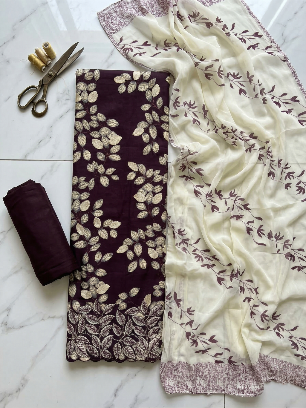 ALL OVER PRINTED LEAF SCALLOPED HEM - PURPLE