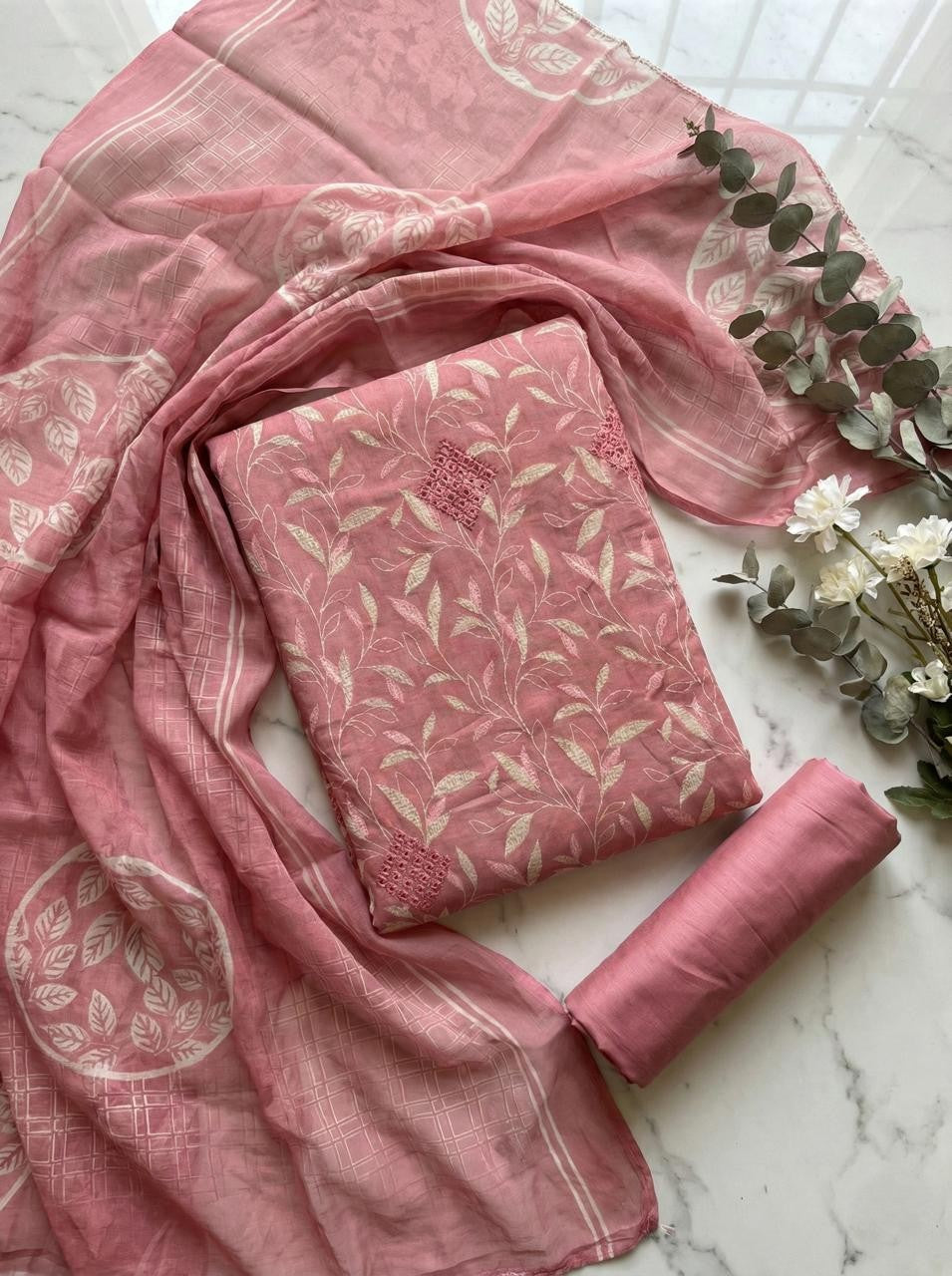 AOP PRINT WITH BROAD SCALLOPED BORDER - ROSE